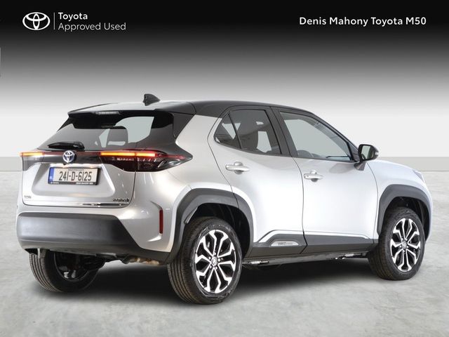 Image for 2024 Toyota Yaris Cross Hybrid Luna Sport