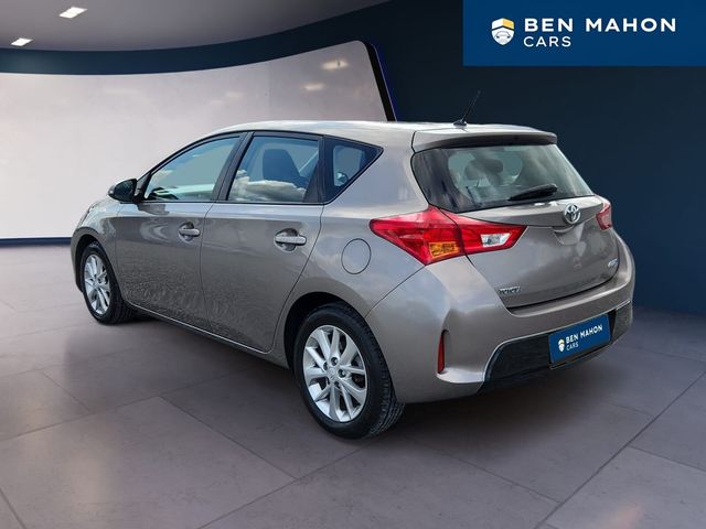 Image for 2015 Toyota Auris 1.33 Dual VVT-i 5Dr Aura