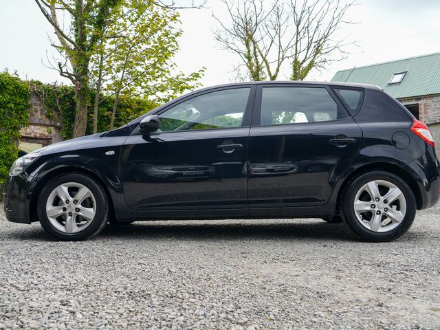 Image for 2012 Kia Ceed 1.4 Petrol Manual 5DR