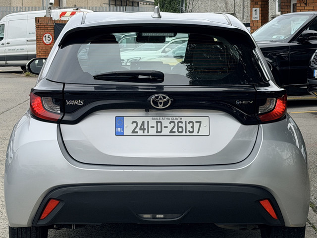 Image for 2024 Toyota Yaris Hybrid 1.5 Luna