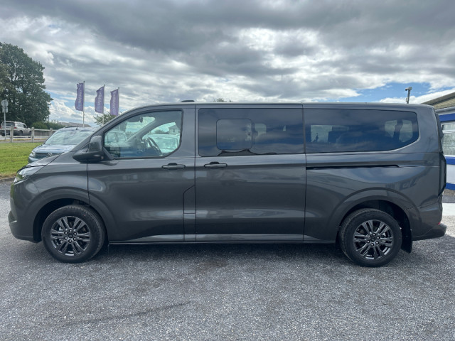 Image for 2026 Ford Tourneo Custom Plug-in Hybrid 