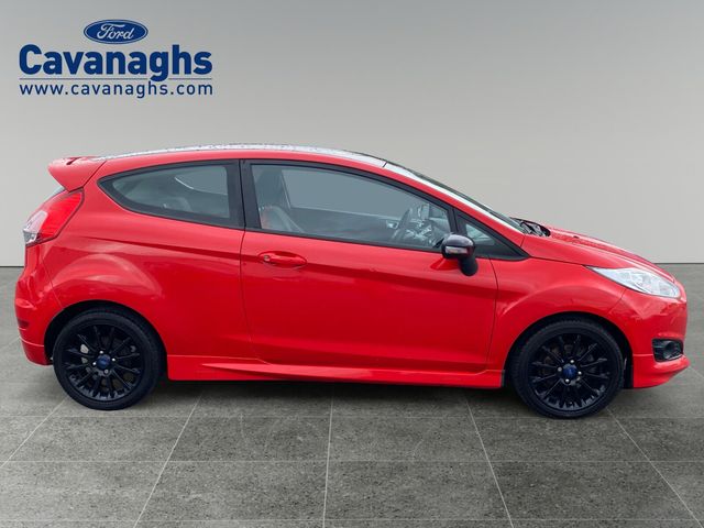 Image for 2016 Ford Fiesta 1.0T EcoBoost 125PS Red Edition