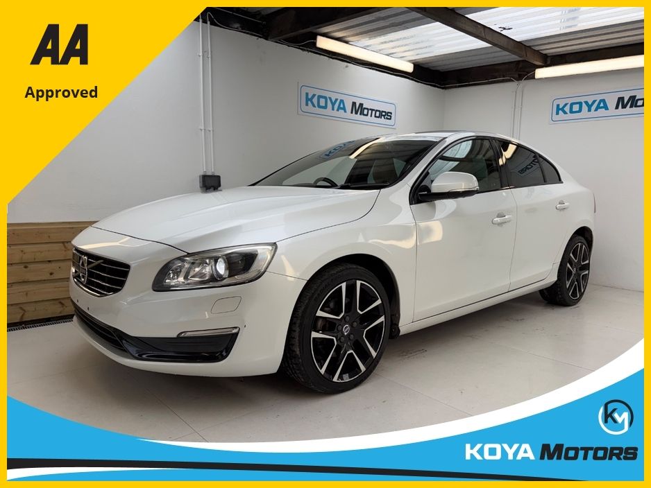Image for 2017 Volvo S60 2.0 D4 DYNAMIC PLUS 190 BHP DIESEL AUTOMATIC // FULL HEATED LEATHER // REVERSING CAMERA // CRUISE CONTROL // LANE ASSIST // COLLISION WARNING SYSTEM // UPGRADED SPORT ALLOYS