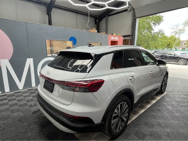 Image for 2025 Audi Q4 e-tron €43950 2025 AUDI Q4 E-TRON 45 ADVANCED AUTOMATIC / CRUISE CONTROL / 360° CAMERA / ELECTRIC MEMORY & HEATED SEATS / PADDLE SHIFTERS / APPLE CARPLAY / AMBIENT LIGHTS AND MORE
