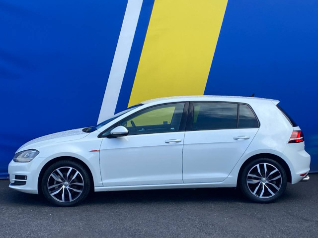 Image for 2017 Volkswagen Golf HIGHLINE 1.4 TSI AUTO // ADAPTIVE CRUISE CONTROL // BRAND NEW 17” R-LINE ALLOYS // APPLE CARPLAY/ANDROID AUTO