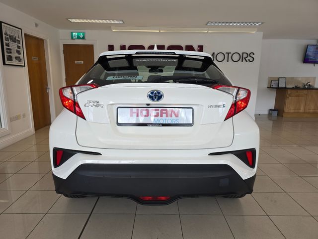 Image for 2017 Toyota C-HR Hybrid Icon Automatic