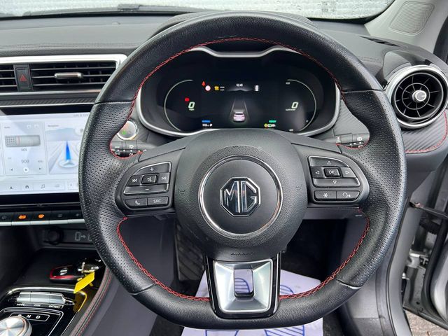 Image for 2023 MG ZS 73KWH // LONG RANGE MODEL // VERY LOW MILEAGE // APPLE CARPLAY/ANDROID AUTO