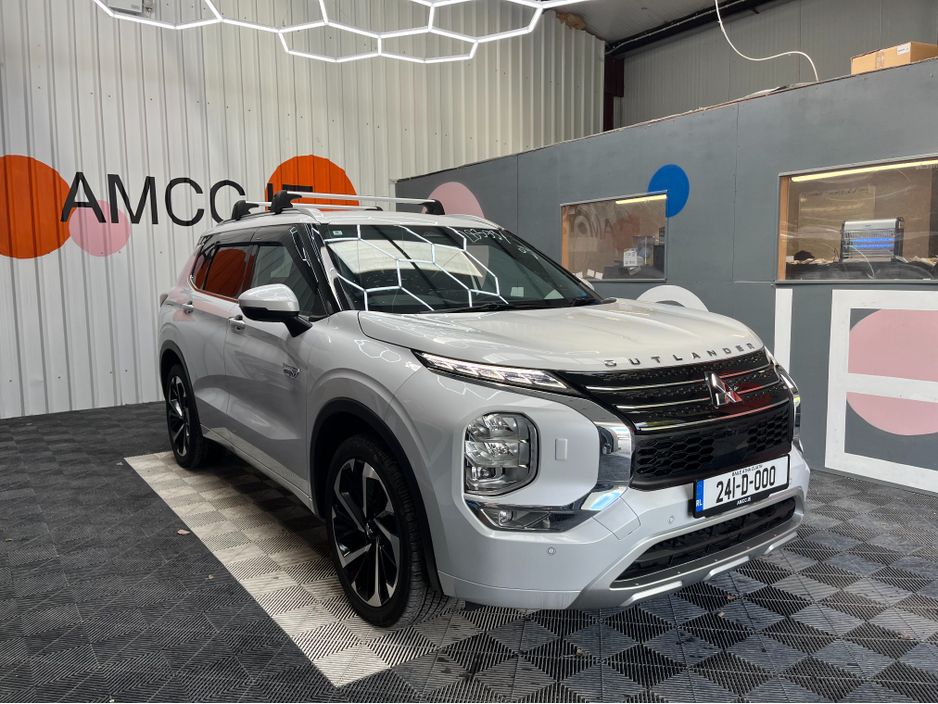 Image for 2024 Mitsubishi Outlander €45950 2024 MITSUBISHI OUTLANDER P 4W PHEV 2.4 AUTOMATIC / CRUISE CONTROL / 360° CAMERA / ELECTRIC MEMORY & HEATED SEATS / PADDLE SHIFTERS / 7 SEATS OPTION / HEATED STEERING WHEEL AND MORE