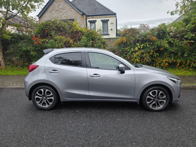 Image for 2015 Mazda Mazda2 5DR Auto Reverse Camera