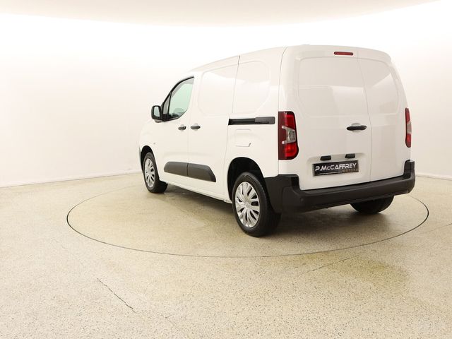 Image for 2022 Peugeot Partner 