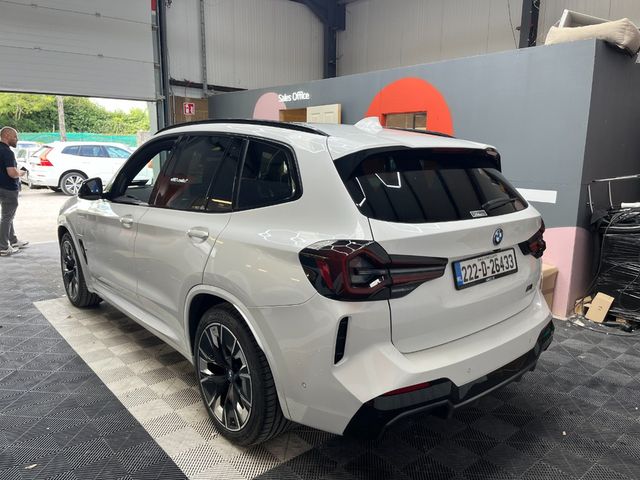Image for 2022 BMW iX3 2022 BMW IX3 M-SPORT AUTOMATIC / CRUISE CONTROL / PARKING CAMERA / ELECTRIC MEMORY & HEATED SEATS / PANORAMIC SUNROOF / APPLE CARPLAY / AMBIENT LIGHTS AND MORE