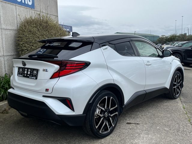 Image for 2022 Toyota C-HR GR SPORT AUTOMATIC HYBRID 1.8 PETROL //HALF LEATHER HEATED SEATS//360 PARKING CAMERAS//KEYLESS ENTRY//ADAPTIVE CRUISE CONTROL//