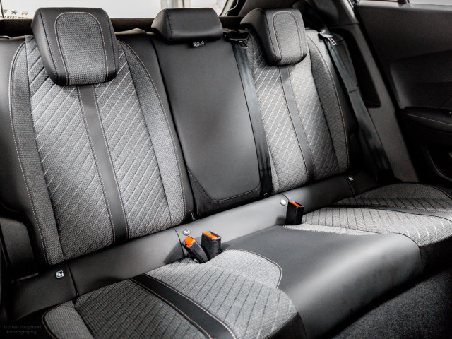 Image for 2026 Peugeot 2008 E-Allure 54kWh 156HP - 400km+ range, Inc Gap, CRI or Peugeot Protect