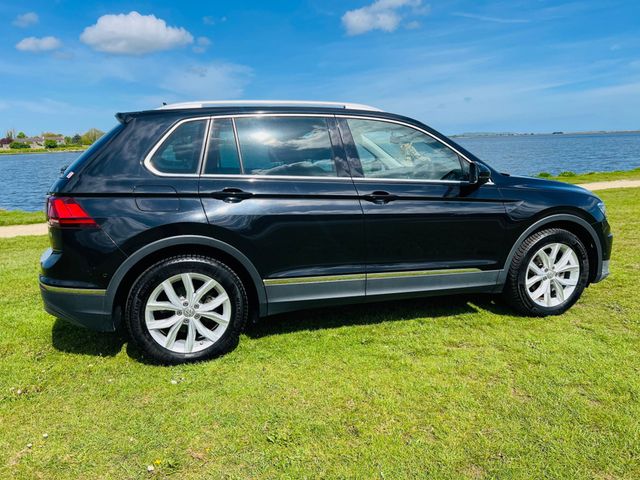 Image for 2017 Volkswagen Tiguan HI-LINE // AUTO // FINANCE AVAILABLE 