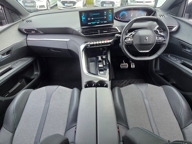 Image for 2024 Peugeot 3008 1.6 ALLURE PREMIUM PLUS HYBRID // SAT NAV // REVERSE CAMERA