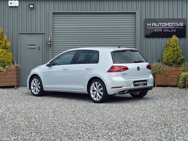 Image for 2017 Volkswagen Golf HIGHLINE TSI DSG