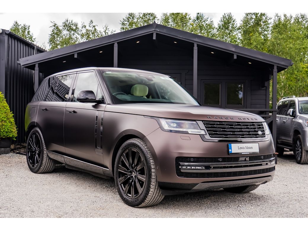 Image for 2025 Land Rover Range Rover AUTOBIOGRAPHY P460E HUGE SPEC, IRISH CAR, TOURMALINE BROWN SATIN PAINT, PERLINO INTERIOR, MERIDIAN SOUND SYSTEM, TILT AND SLIDE PAN ROOF, AIR SUSPENSION, HUD, HEATED/COOLED/ MASSAGE SEATS P