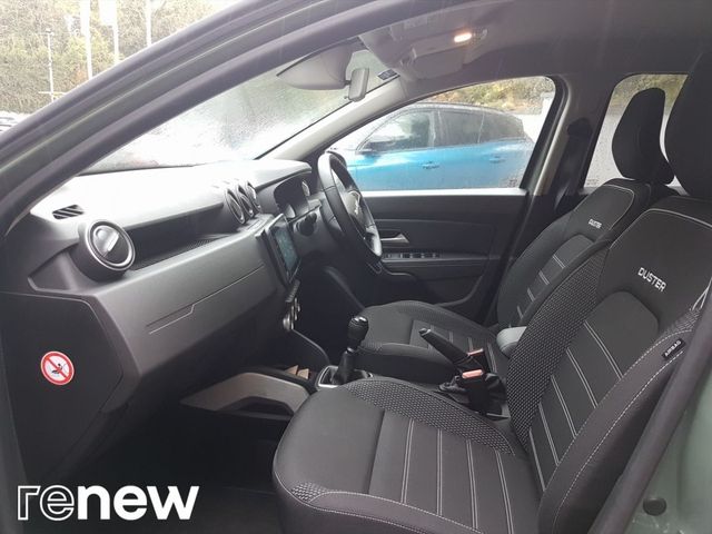 Image for 2023 Dacia Duster Journey TCe 90