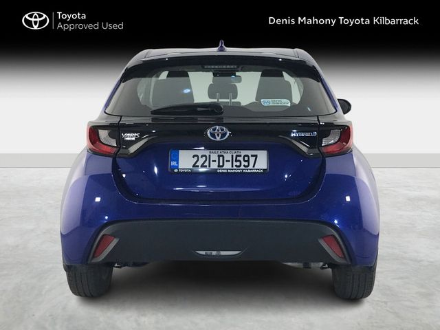 Image for 2022 Toyota Yaris HYBRID LUNA