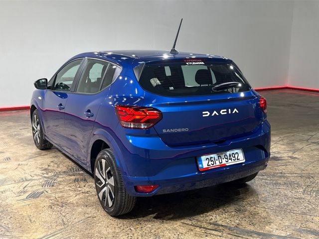 Image for 2025 Dacia Sandero MANUAL 1.0 - MULTI FUNCTION STEERING WHEEL - CRUISE CONTROL - HEATING / AC CONTROLS - AUTO STOP/START