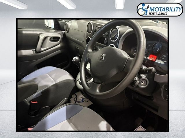 Image for 2016 Peugeot Partner Tepee Wheelchair Accessible