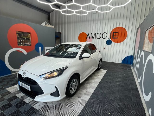 Image for 2022 Toyota Yaris 2022 TOYOTA YARIS X 1.0 AUTOMATIC / REVERSE CAMERA AND MORE
