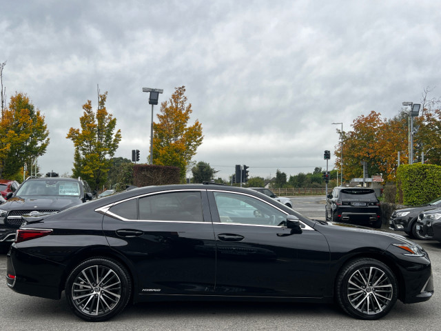 Image for 2022 Lexus ES 300h ES300H DYNAMIC AUTO *HUGE SPEC*
