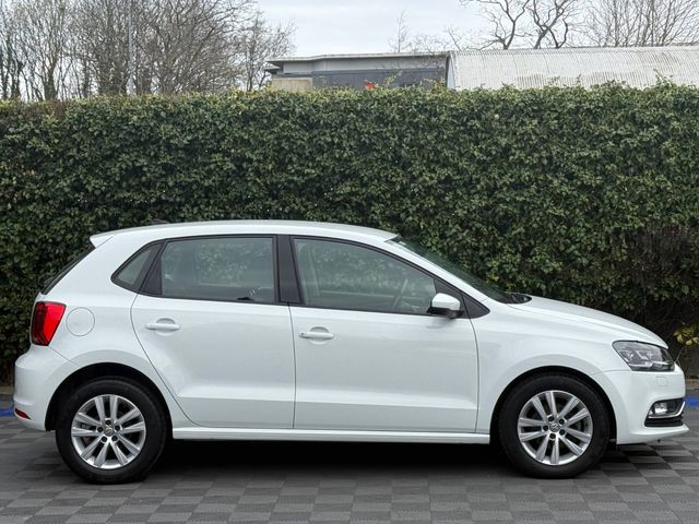 Image for 2017 Volkswagen Polo COMFORTLINE 1.2 TSI // LOW MILEAGE // 15" ALLOYS // DIGITAL CLIMATE CONTROL