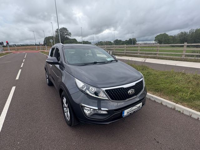 Image for 2015 Kia Sportage 1.7D Bluetooth, Touch Screen Infotainment System, Rear Parking Sensors, Full Service History, Heated Seats