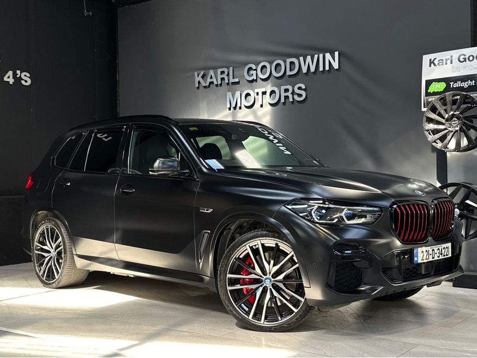 Image for 2022 BMW X5 45E M SPORT BLACK VERMILION EDITION