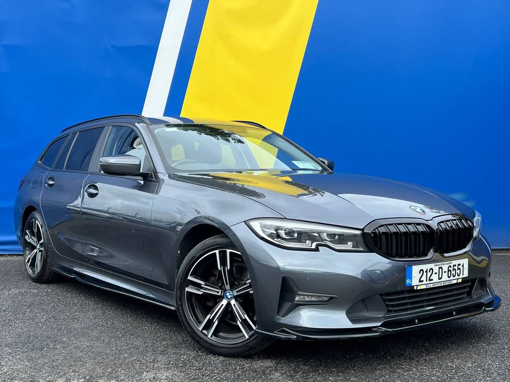 Image for 2021 BMW 3 Series 318d M-COMPETITION PACK TOURING // 18" DIAMOND CUT M-SPORT ALLOYS // APPLE CARPLAY/ANDROID AUTO // AMBIENT LIGHTING PACK