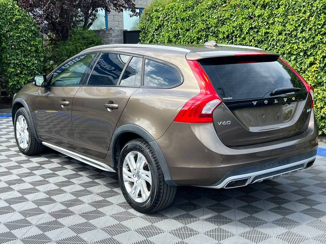 Image for 2018 Volvo V60 CROSS COUNTRY D4 CLASSIC 2.0 D AUTO // SERVICE HISTORY // LEATHER HEATED SEATS // REVERSE CAMERA