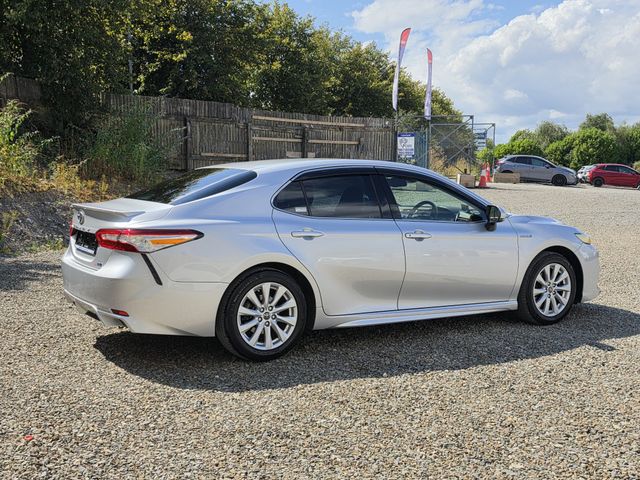 Image for 2019 Toyota Camry Hybrid 