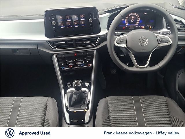 Image for 2025 Volkswagen T-Roc EDITION 75 1.0TSI 116BHP *RAVENNA BLUE* *DELIVERY KMS* *PRIVACY GLASS* *REAR VIEW CAMERA* *APPLE CAR PLAY/ANDRIOD AUTO* *AIR CONDITIONING* *AUTO LIGHTS/WIPERS* *DIGITAL COCKPIT* *PCP AVAILABLE*
