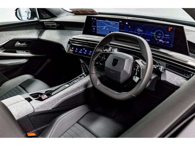 Image for 2025 Peugeot 3008 Allure HYBRID Auto 136HP - Protection Pack