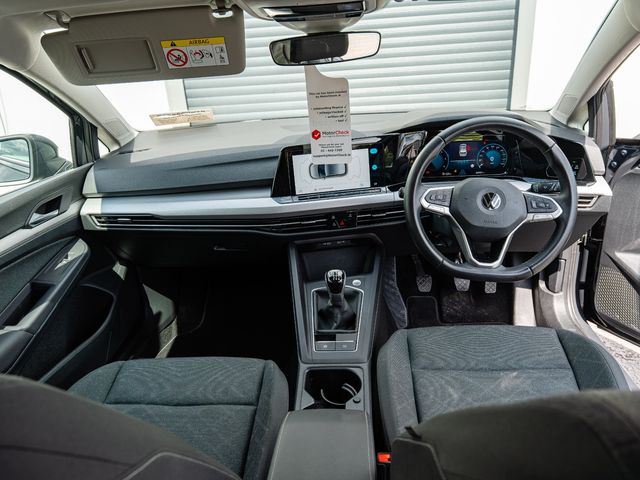 Image for 2023 Volkswagen Golf LIFE TDI