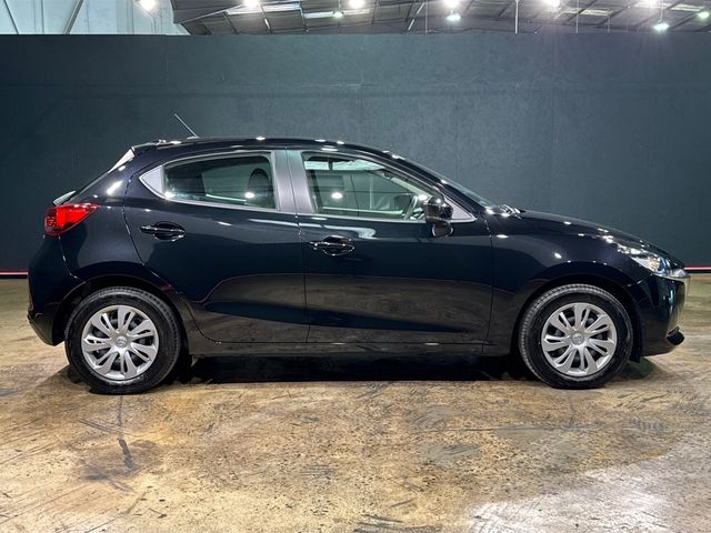 Image for 2022 Mazda Mazda2 1.5 AUTOMATIC - VERY LOW MILEAGE - IMMACULATE CONDITION - A/C HEATING CONTROLS