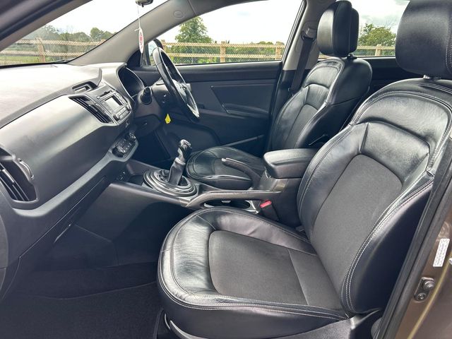 Image for 2013 Kia Sportage 1.7D IMMACULATE CONDITION, LIKE NEW FULLY SERVICED, USB Connection, Parking Sensors, Multi-Function Steering Wheel, 