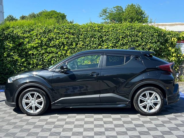 Image for 2019 Toyota C-HR 1.8 HYBRID AUTO // DUAL ZONE CLIMATE CONTROL // ADAPTIVE CRUISE CONTROL // 18" ALLOYS