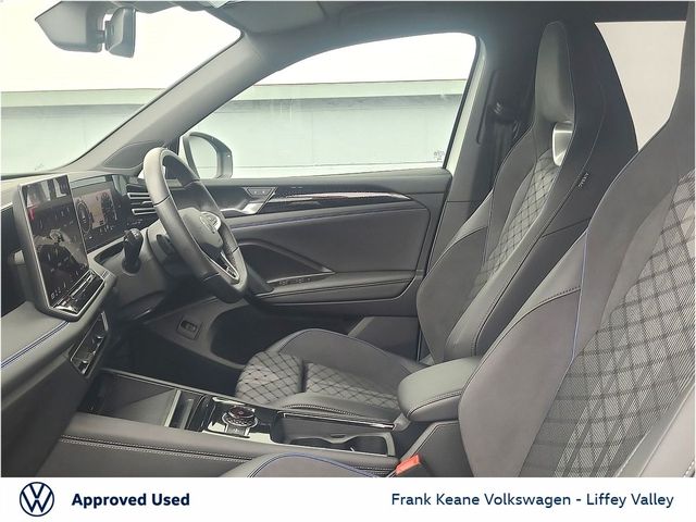 Image for 2024 Volkswagen Tiguan R-LINE AUTO 1.5 PHEV 204HP *PLUG IN HYBRID* *UP TO 100KM EV* *PETROL HYBRID* *REAR VIEW CAMERA* *HEATED SEATS* *PCP FINANCE AVAILABLE*