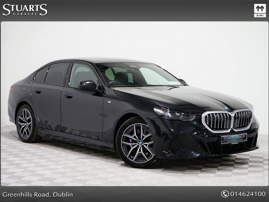 Image for 2025 BMW i5 ** PANORAMIC SUNROOF AND COMFORT PACK** 19” UPGRADE ALLOYS, 570KM CLAIMED RANGE, SAPPHAIRE BLACK METALLIC, BLACK VEGANZA INTERIOR €99K NEW