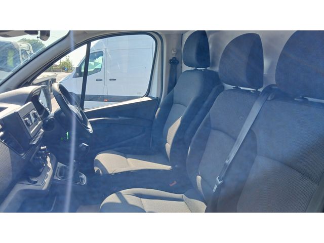 Image for 2023 Renault Trafic 