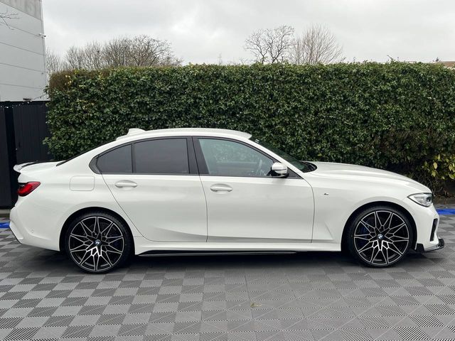 Image for 2021 BMW 3 Series 330e M-SPORT COMPETITION 2.0 ** VERY LOW MILEAGE ** // FULL SERVICE HISTORY // NEW 20" M3 COMP ALLOYS // LEATHER M-SPORT INTERIOR