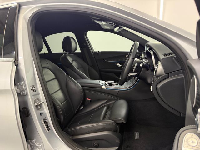 Image for 2018 Mercedes-Benz C 220 **AMG **MULTI FUNCTION STEERING WHEEL **MULTI FUNCTION CENTRE CONSOLE **HEATED SEATS **ELECTRIC MEMORY SEATS **AMBIANT INTERIOR LIGHTS **LANE ASSIST **ADAPTIVE CRUISE CONTROL **DUAL DIGITAL CLIMATE C