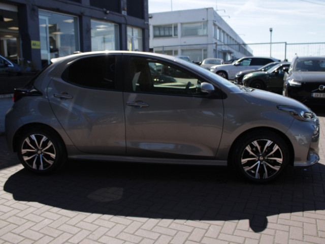 Image for 2021 Toyota Yaris 1.5 5DR HATCHBACK AUTOMATIC 