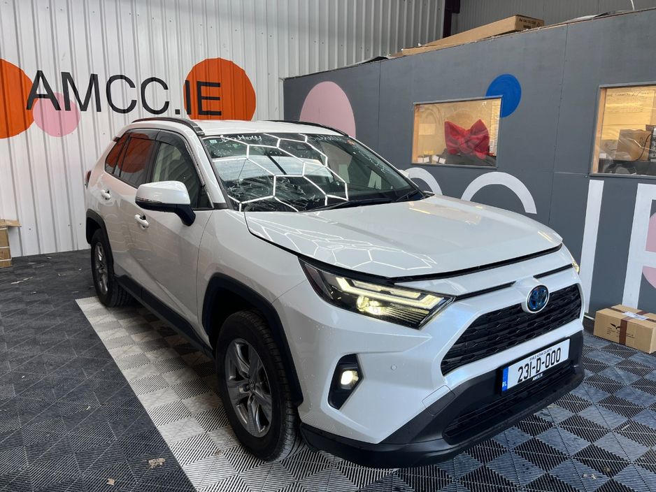 Image for 2023 Toyota Rav4 2023 TOYOTA RAV4 HYBRID 2.5 AUTOMATIC / CRUISE CONTROL / PARKING CAMERA AND MORE