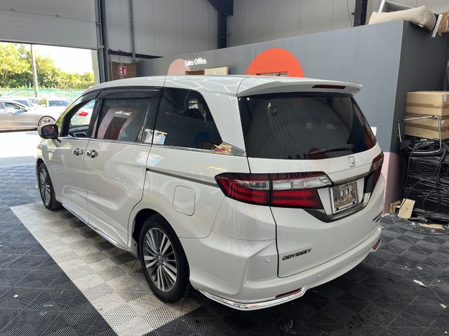 Image for 2019 Honda Odyssey 2019 HONDA ODYSSEY HYBRID ABSOLUTE 2.0 AUTOMATIC / CRUISE CONTROL / PARKING CAMERA / ELECTRIC SEATS / AUTOMATIC & ELECTRIC DOORS / 7 SEATS OPTION AND MORE