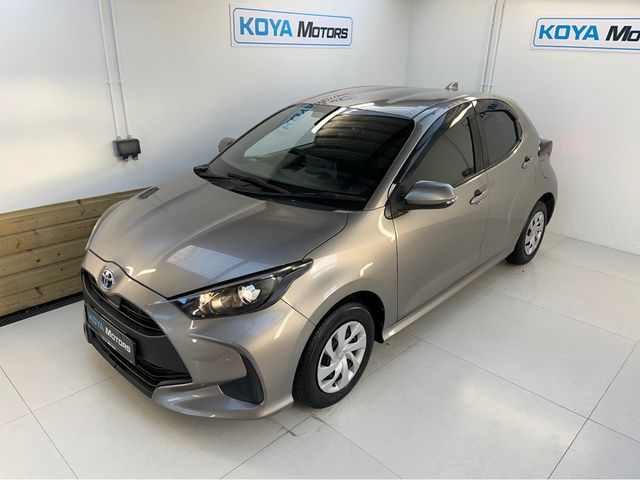 Image for 2020 Toyota Yaris X EDITION 1.5 PETROL HYBRID AUTOMATIC // FULL PARK ASSIST // PRIVACY PACK // REVERSING CAMERA // BLUETOOTH MEDIA // LANE ASSIST // IDEAL STARTER CAR // VERY ECONOMICAL
