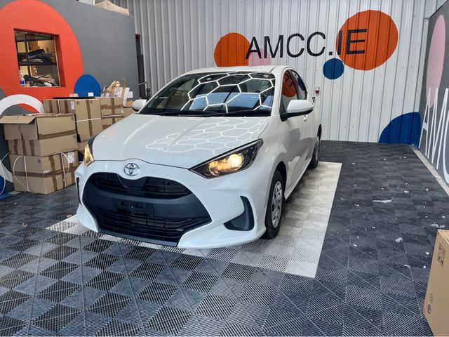 Image for 2022 Toyota Yaris 2022 TOYOTA YARIS X 1.0 AUTOMATIC / REVERSE CAMERA AND MORE