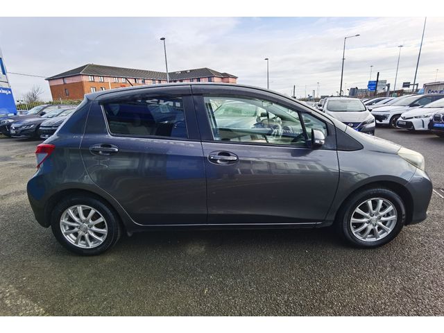 Image for 2013 Toyota Vitz 1.0 AUTOMATIC PETROL - FINANCE AVAILABLE - CALL US TODAY ON 01 492 6566 OR 087-092 5525
